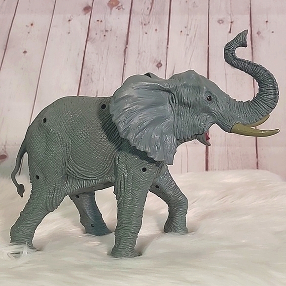 2020 Animal Planet Realistic African Elephant Battery Operated Sound Making Toy - Picture 7 of 17
